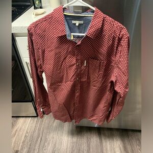 Marc Ecko Button down pattern shirt in burgundy. Men’s size Medium.